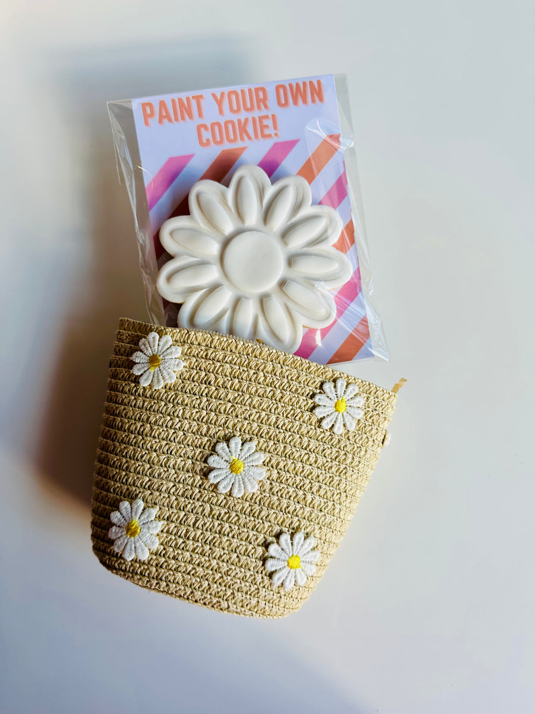 PAINT YOUR OWN COOKIE GIFT PACK - DAISY